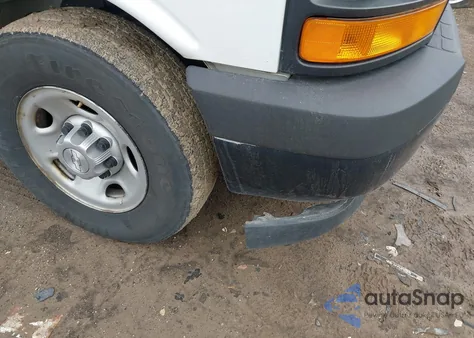 2017 Chevrolet Express 2500 Work Van z USA, uszkodzony, nr VIN 1GCWGAFF7H1189078